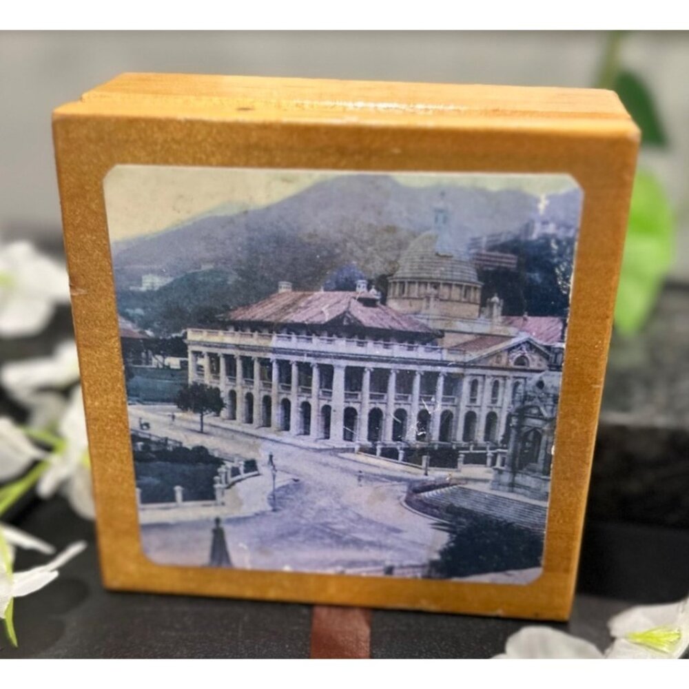 Vintage Wooden Coaster Set With Box Featuring Historical Building Prints
